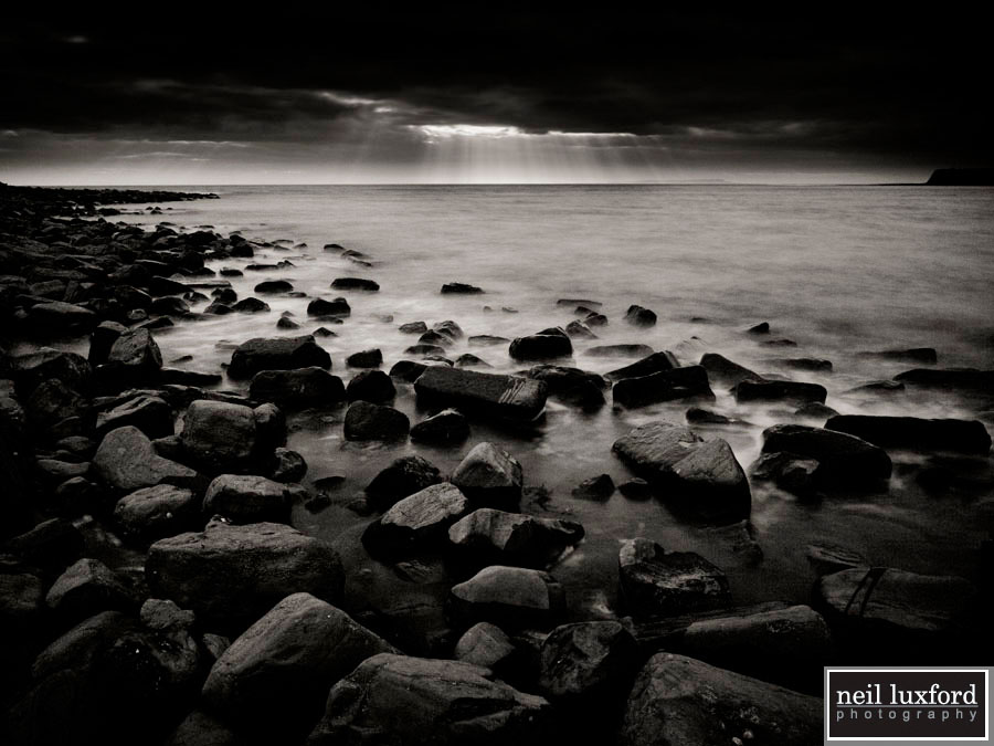 Kimmeridge Bay – Black and White